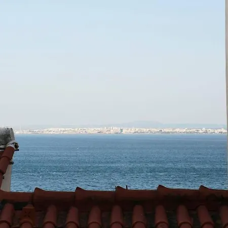Two Bedroom In Historic Location! Close To The River Apartamento Lisboa
