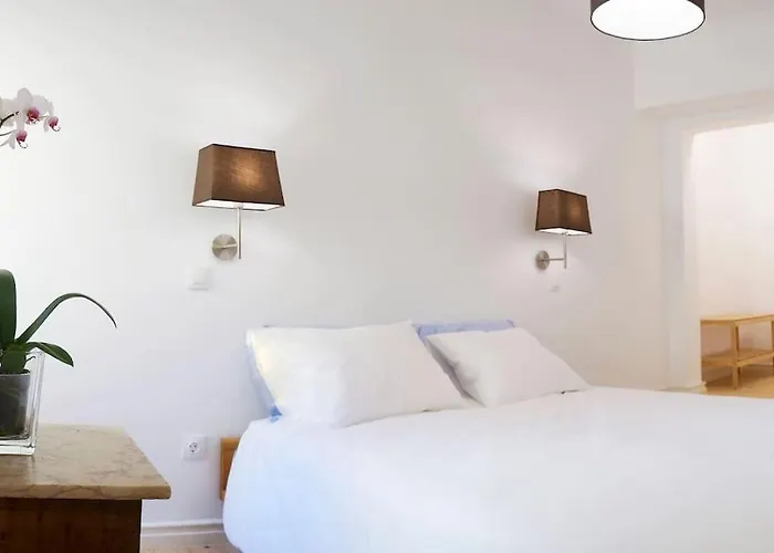 Two Bedroom In Historic Location - Close To The River With Ac By Lisbeyond Lisboa
