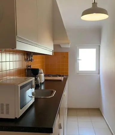 Two Bedroom In Historic Location - Close To The River With Ac By Lisbeyond Daire
